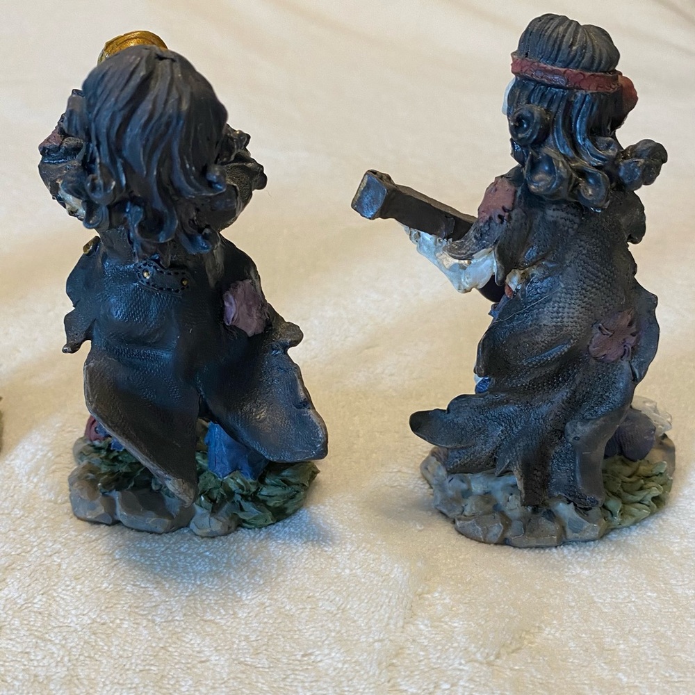 Band of 4 Skeleton Musician Figures - Picture 7 of 13